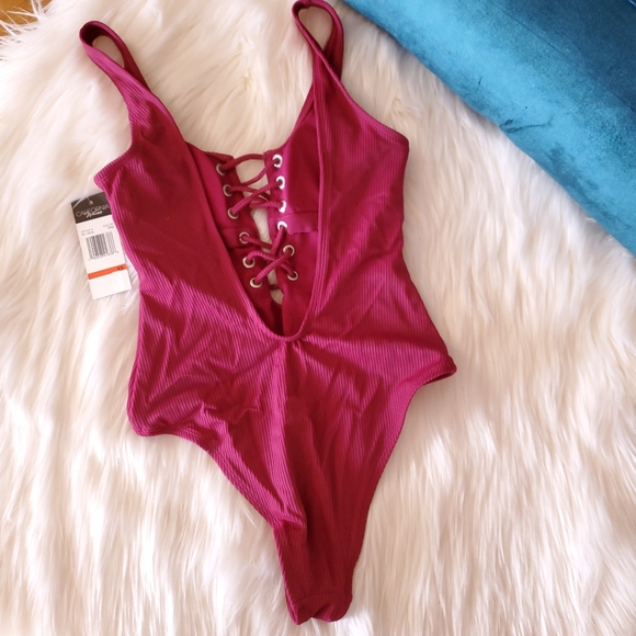 NWT California Waves Ribbed Lace-up 1-piece - Picture 3 of 5